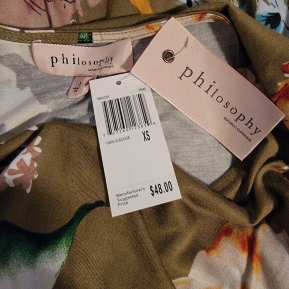 NWT Philosophy floral top - Picture 3 of 7